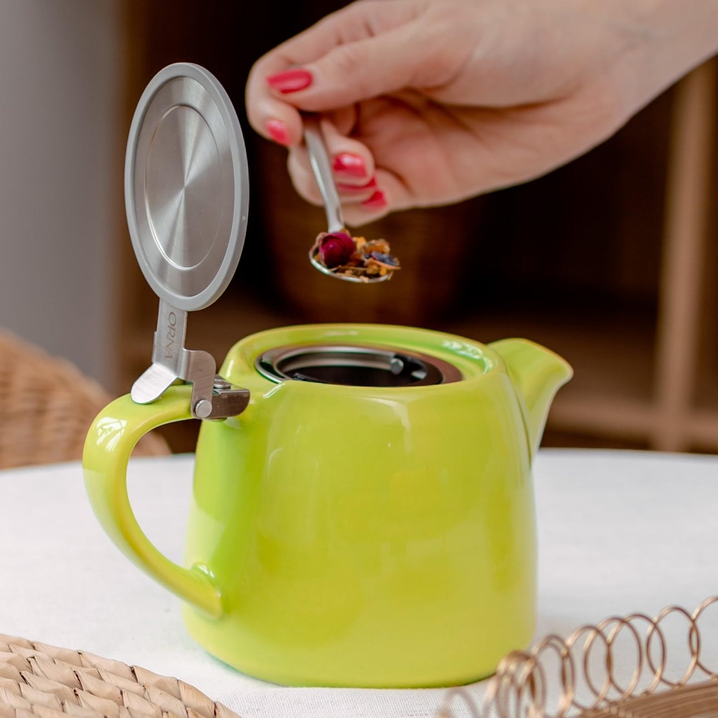 ORNA Ceramic Loose Leaf Teapot with Infuser Strainer and Lid – Small Porcelain Tea Pot Brewer for One or 2 Person