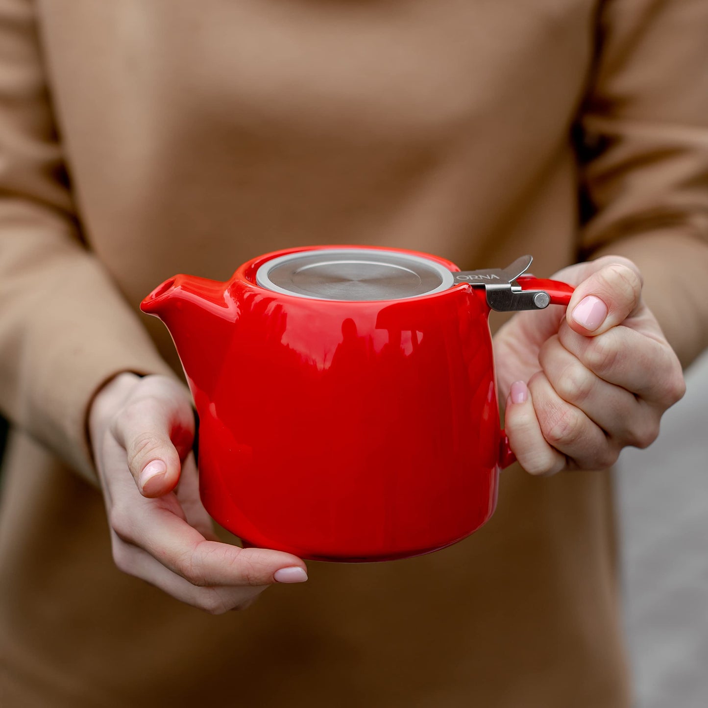 ORNA Ceramic Loose Leaf Teapot with Infuser Strainer and Lid – Small Porcelain Tea Pot Brewer for One or 2 Person
