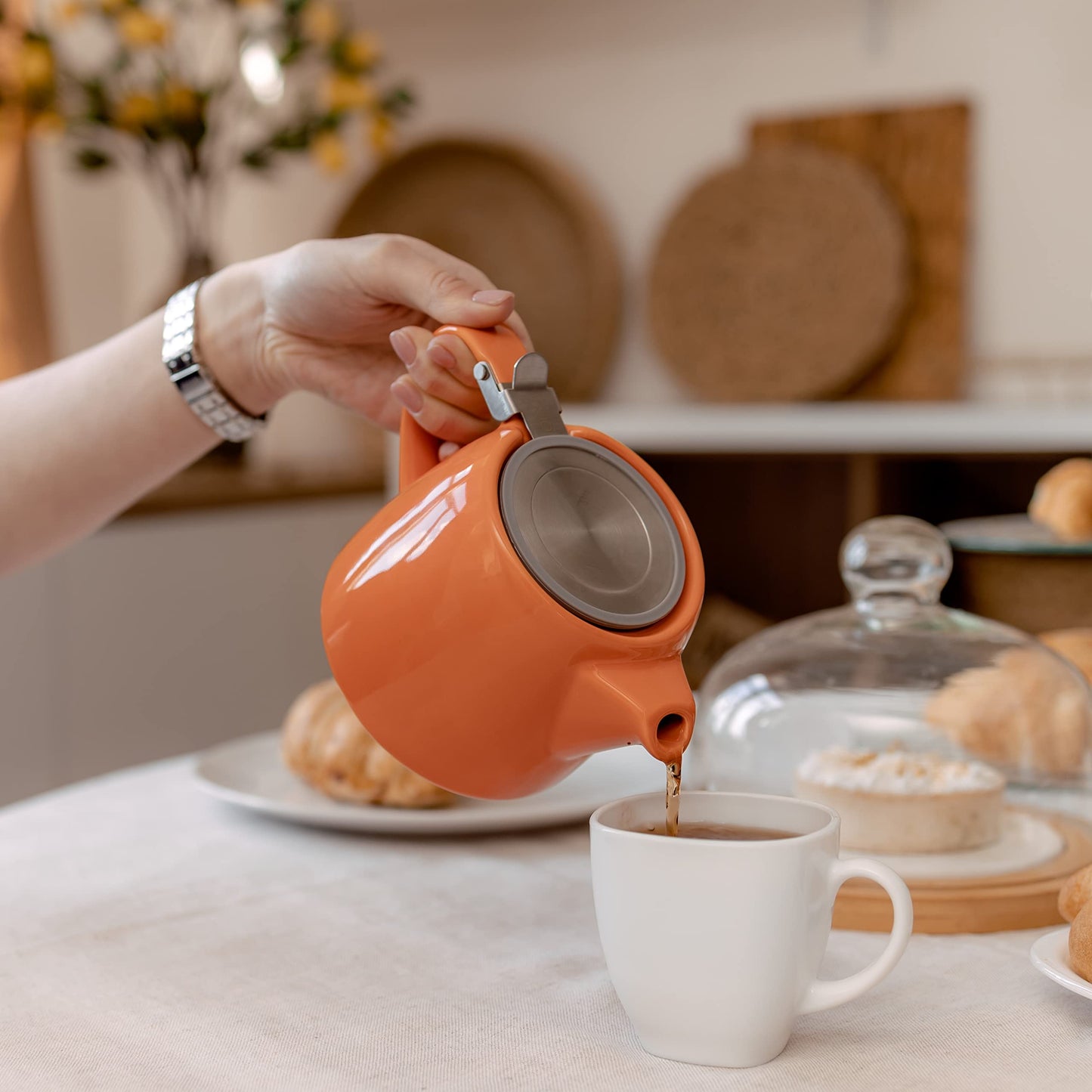 ORNA Ceramic Loose Leaf Teapot with Infuser Strainer and Lid – Small Porcelain Tea Pot Brewer for One or 2 Person