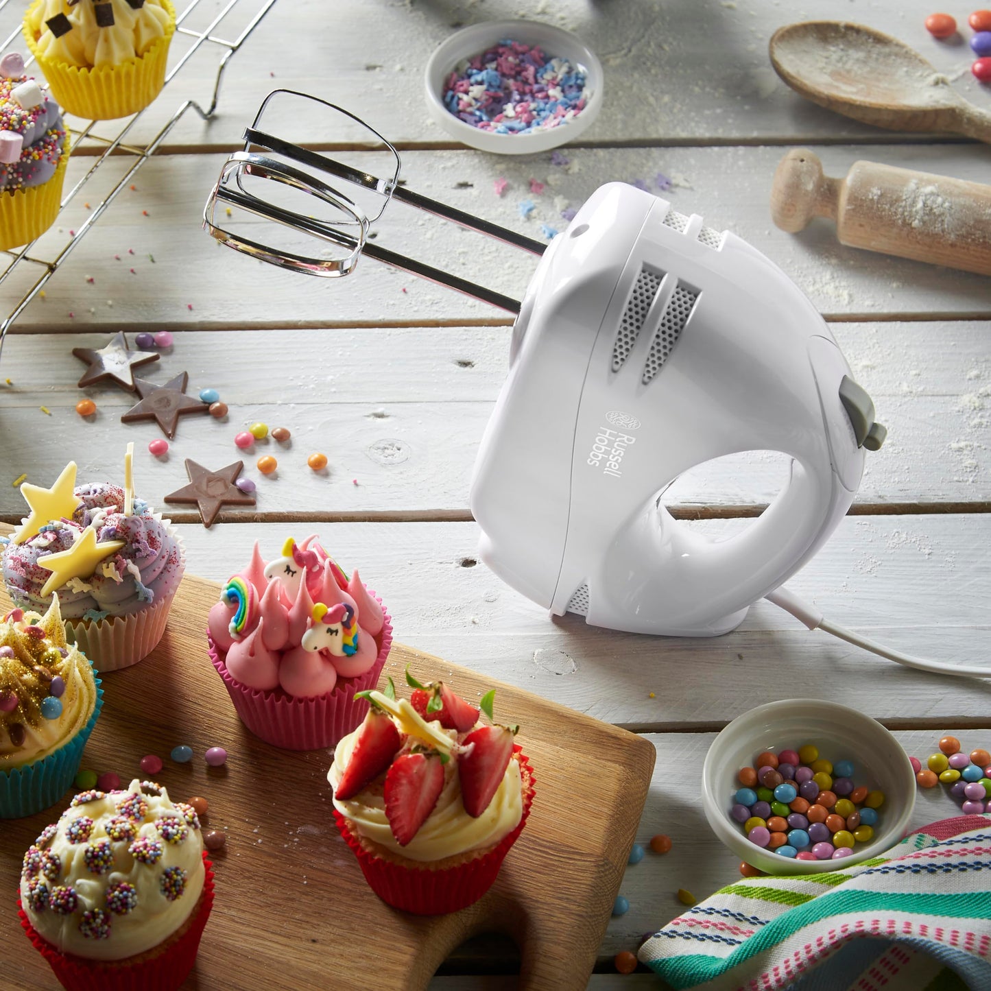 Russell Hobbs Food Collection Electric Hand Mixer – 6 Speeds, Easy Release, Fingertip Control, Chrome Beaters, 125W