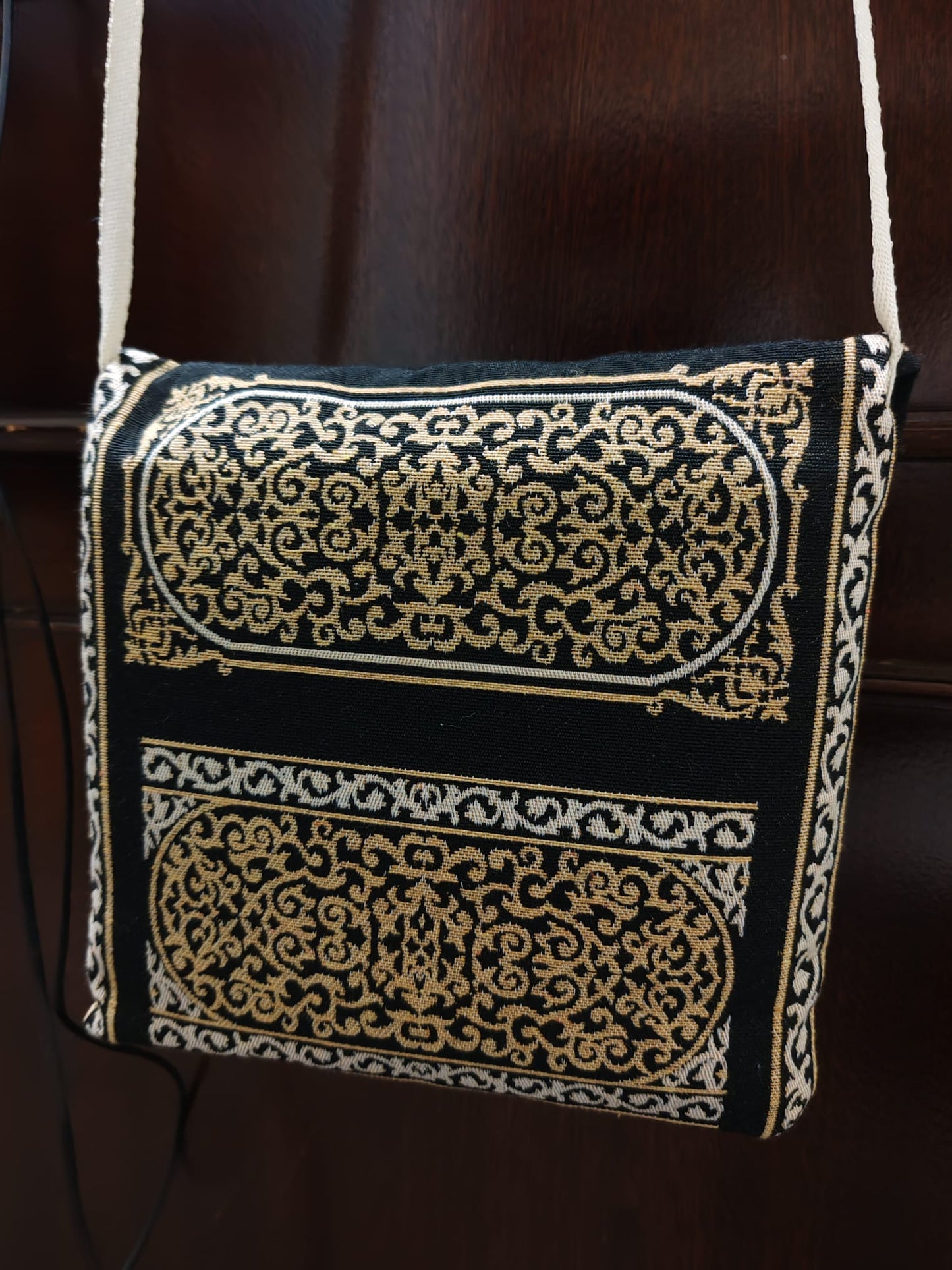 Muslim Prayer Rug with Prayer Beads, Travel Prayer Mat, Islamic Gift Set