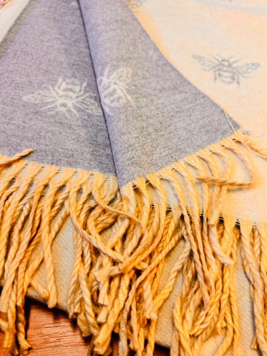 Scarf/Shawl pashmina Reversible Light Cream & Gray Bee Print for winter