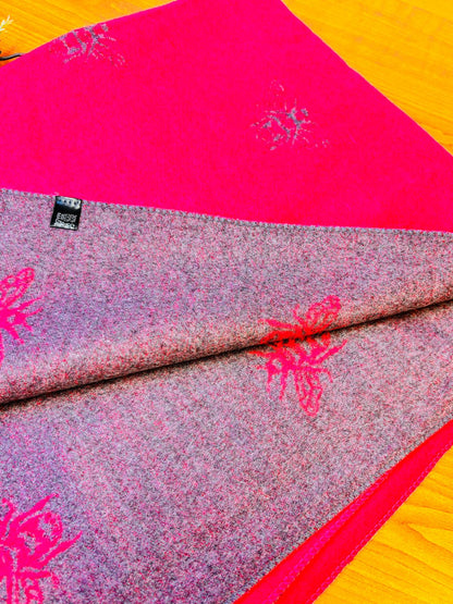 Scarf/Shawl pashmina Reversible Pink and Charcoal Gray Bee Print for winter