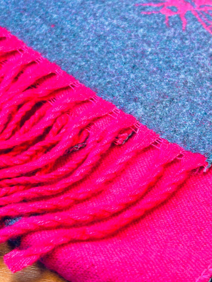 Scarf/Shawl pashmina Reversible Pink and Charcoal Gray Bee Print for winter